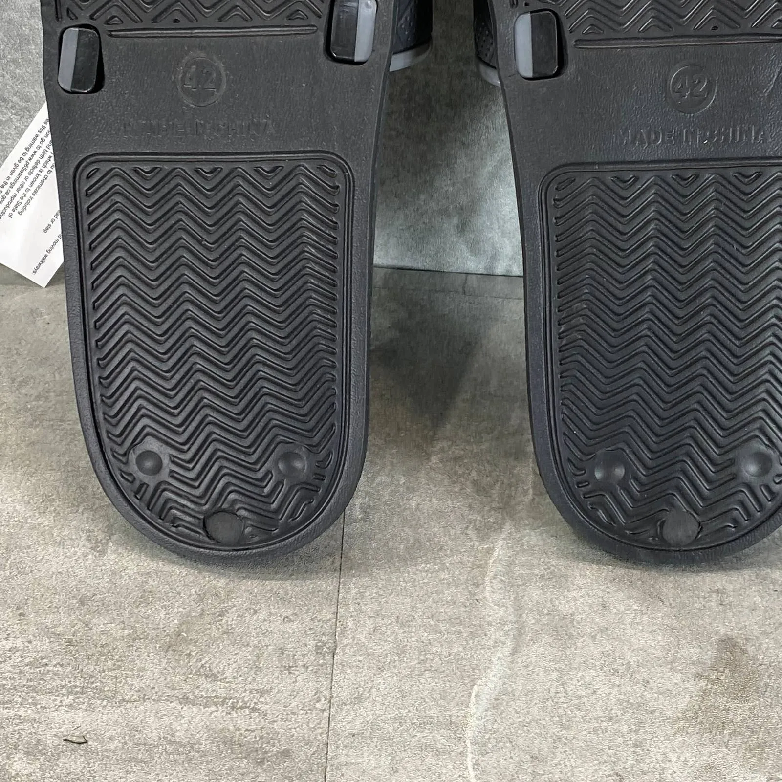 AKADEMIKS Men's Black Faux-Leather Comfort Side Stripe Slide Sandals SZ 9