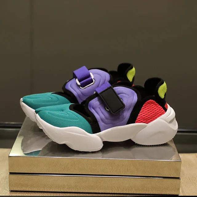 New Brand Women Sneakers Split Toe Fashion Flat Soft Bottom Shoes