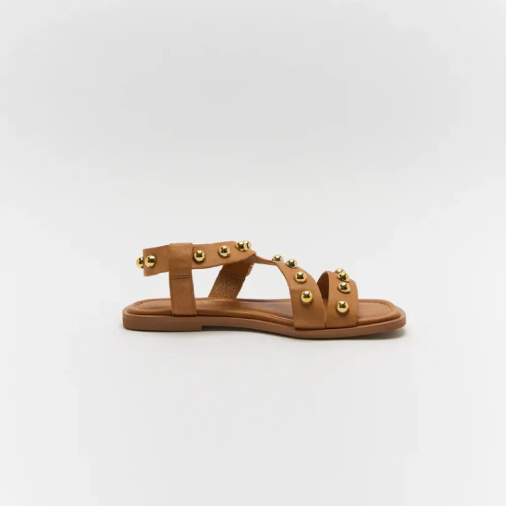 REID STUDDED SANDAL